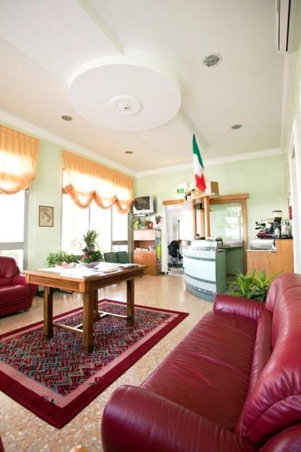 Albergo Villa Mauri Rimini Exterior foto
